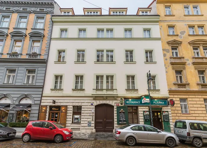 Selin Apartments